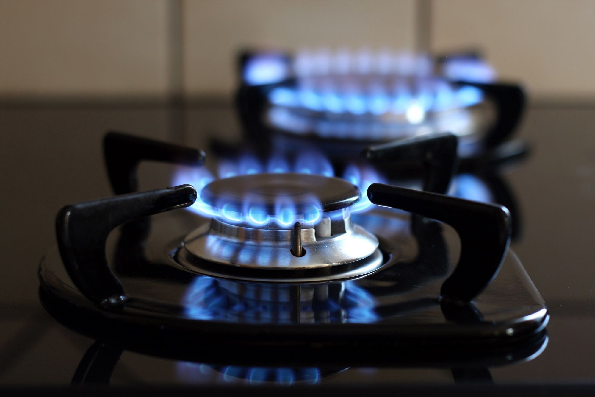 gaz, gaz naturel, gaz de ville, énergie, plaque de cuisson, méthane, propane, gazinière, feu, bleu, cuisiner, cuisson, chaleur, chaud, environnement, danger, propre