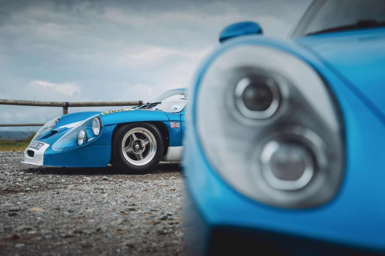 Alpine A220 and AGTZ Twin Tail