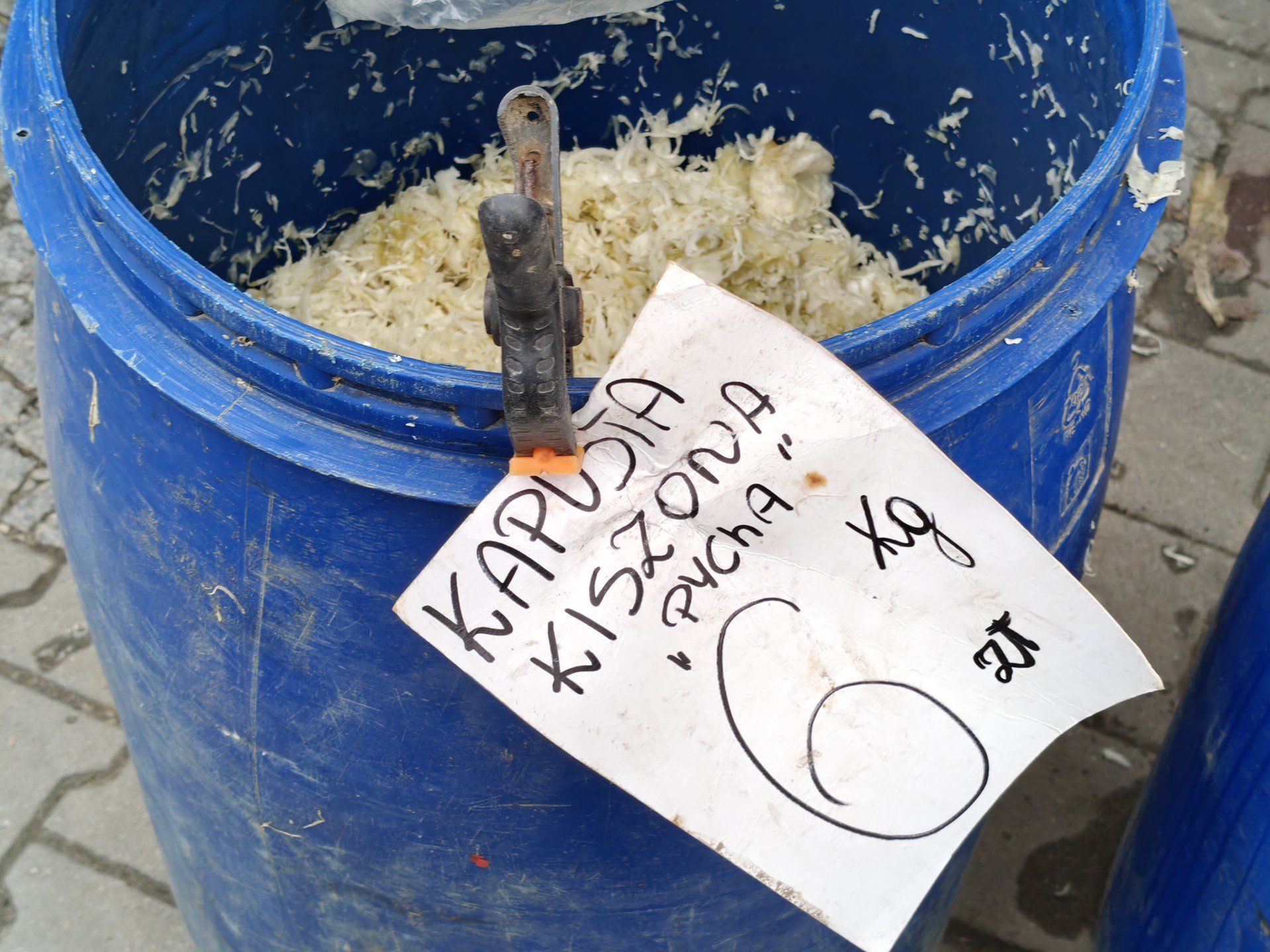 Przewijaj w dół, aby przejść do następnych zdjęć!