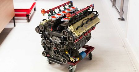 Alfa Romeo stworzyła to V10 dla Formuły 1. Trafiło do ProCara, a teraz może być twoje