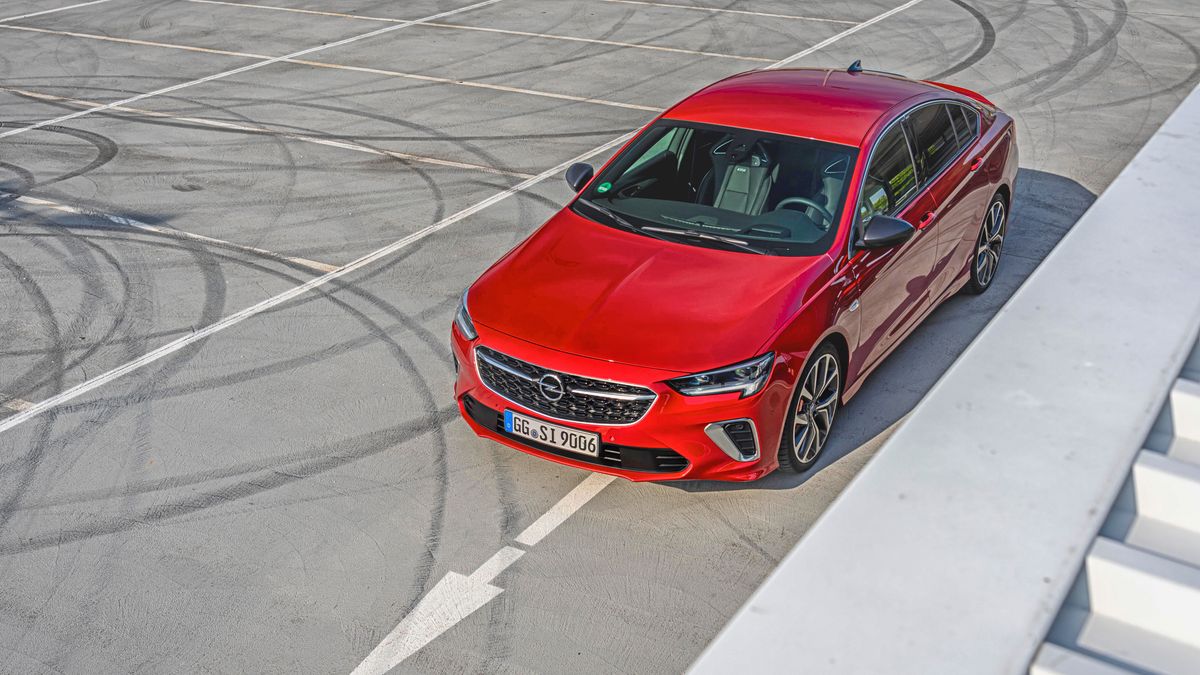 Na flagowca Opla czeka już tylko ostatnia prosta