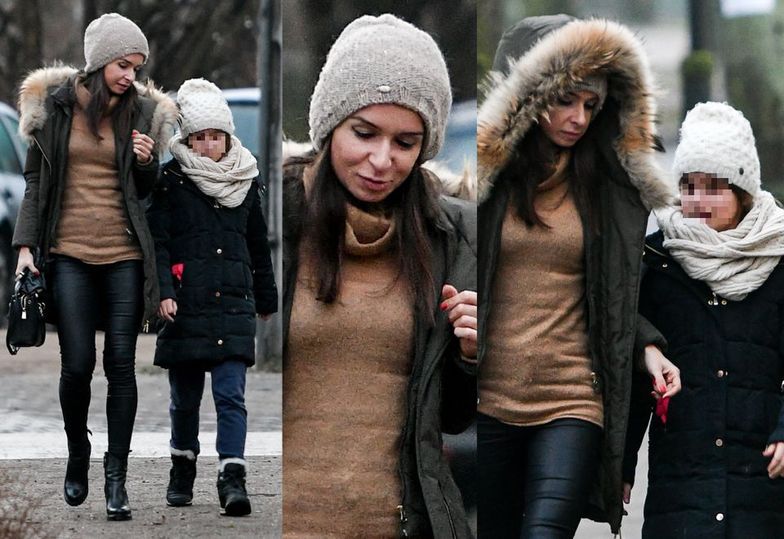 Marta Kaczyńska na spacerze z córką