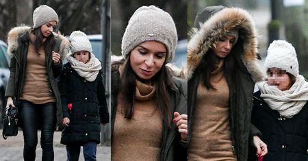 Marta Kaczyńska żywo dyskutuje z córką podczas spaceru (ZDJĘCIA)