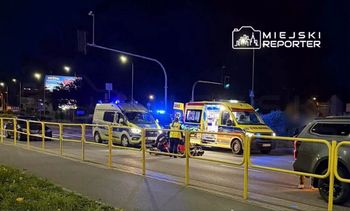 Śmiertelne potrącenie pieszego przez Audi. “Mężczyzna wtargnął na przejście dla pieszych na czerwonym świetle”