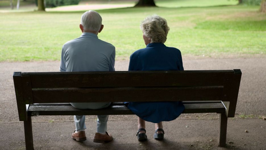 SPL RM Jun 2019
Image not to be used in a defamatory context   Older couple sitting on a bench in the park.
JOHN BIRDSALL SOCIAL ISSUES PHOTO LIBRARY
