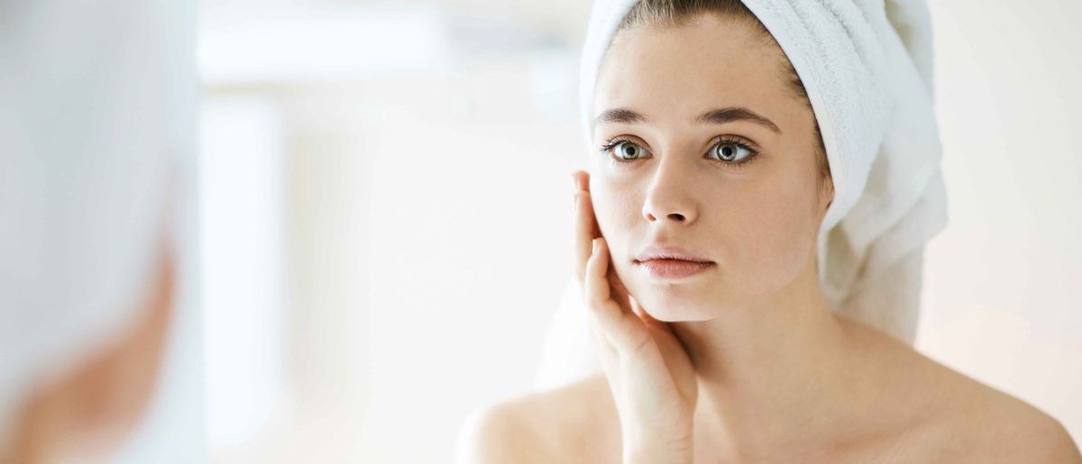 4 błędy w codziennej pielęgnacji twarzy, które powodują, że twoja skóra nadal jest sucha
