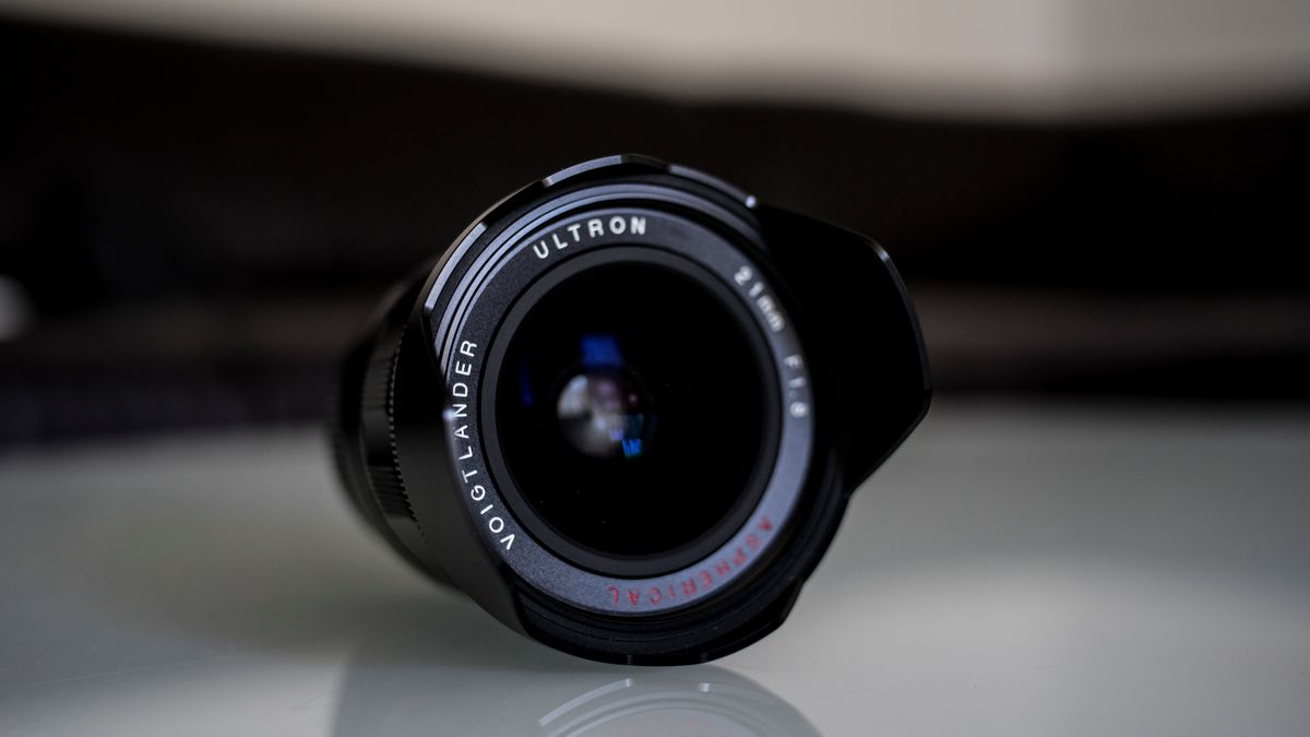 Voigtländer Ultron 21 mm f/1,8 ASPHERICAL - czarny koń ze stajni Cosina [recenzja] 1