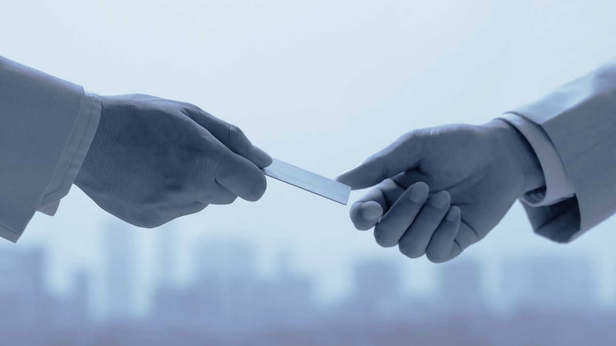 Pliki vCard można wykorzystać do przesyłania podejrzanych linków (depositphotos)