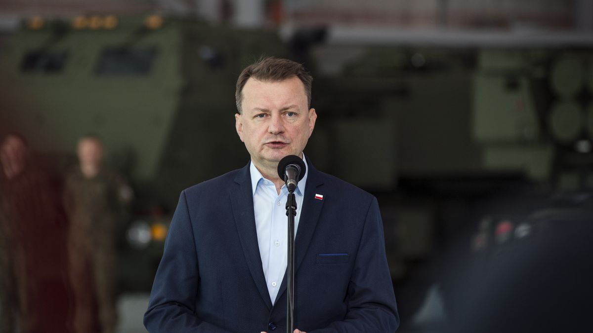 Ustawa dotyczy 560 osób podległych resortowi obrony