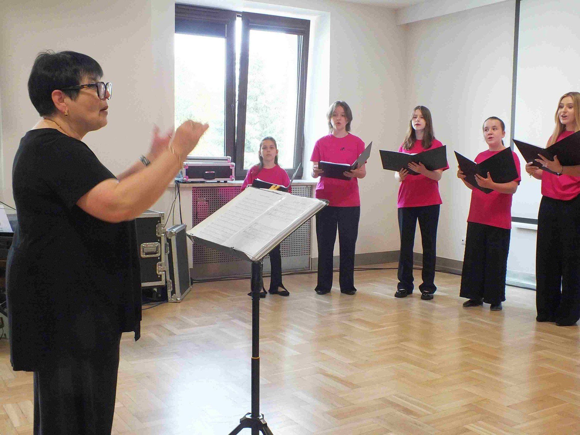Koncert starszej grupy chóru „Portamento”, pod dyrekcją doktor Bożena Magdalena Mrózek