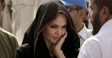 Jolie apeluje o pomoc dla Pakistanu