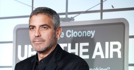 Clooney ma dość szampana i sławy
