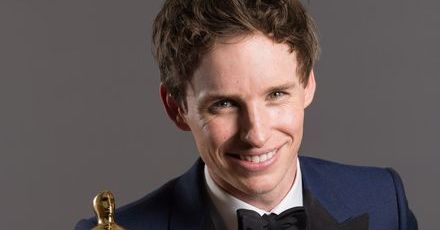 Eddie Redmayne kumpluje się z Parowozem Tomkiem