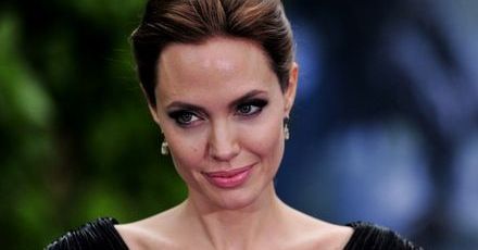 Angelina Jolie spała w zoo