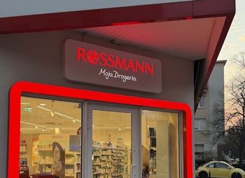 Niecałe 6 zł za kultową maskę w płachcie. Tylko w Rossmannie