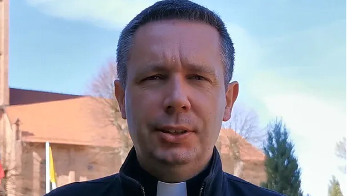 Ks. Wachowiak zabrał głos ws. komunii. Ma ważny apel