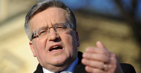 Barack Obama z Wiedźminem 2, Bronisław Komorowski z This War of Mine. Prezydent dostał grę od polskich twórców