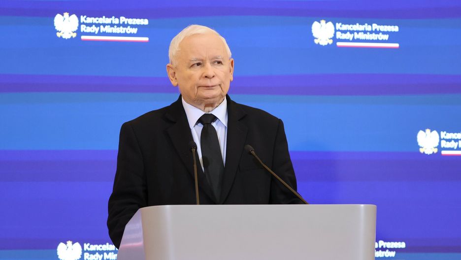 Konferencja po posiedzeniu Komitetu ds. Bezpiecze?stwa Narodowego
Fot. Piotr Molecki/East News, Warszawa, 28.06.2023. KPRM. Konferencja prasowa po posiedzeniu Komitetu Rady Ministrow do spraw Bezpieczenstwa Narodowego i Spraw Obronnych, z udzialem wicepremiera Jaroslawa Kaczynskiego (n/z) oraz ministra obrony narodowej Mariusza Blaszczaka.
Piotr Molecki