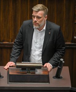 Dostał SMS od Trzaskowskiego. Zandberg wyszedł z propozycją