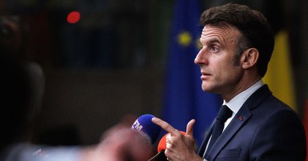 Macron o nocnych atakach na Ukrainę. "Rosja nie chce pokoju"