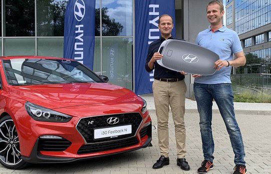 Cezary Gutowski ambasadorem Hyundai i30 Fastback N