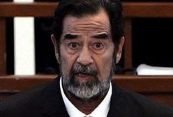 Dwa tysiące Irakijczyków przy grobie Saddama