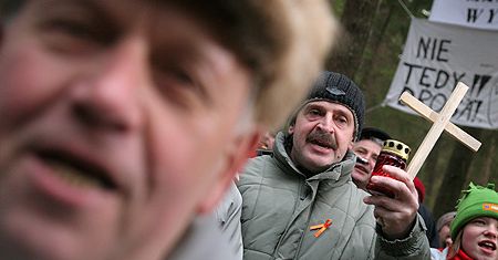 Walka o Rospudę na pikiety, argumenty i krzyże