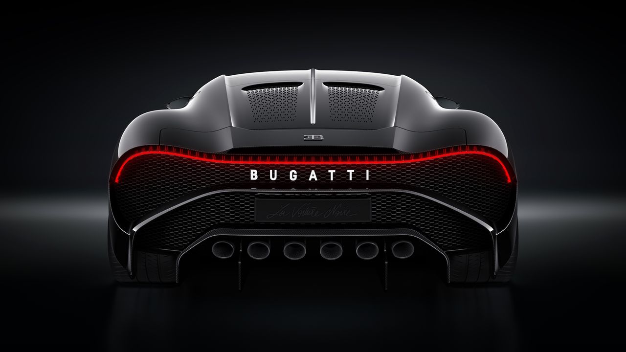 Bugatti La Voiture Noire jest oficjalnie najdroższym nowym samochodem świata, jaki trafił do sprzedaży. Powstanie w jednym egzemplarzu i plotki mówią, że trafi do garażu Cristiano Ronaldo.