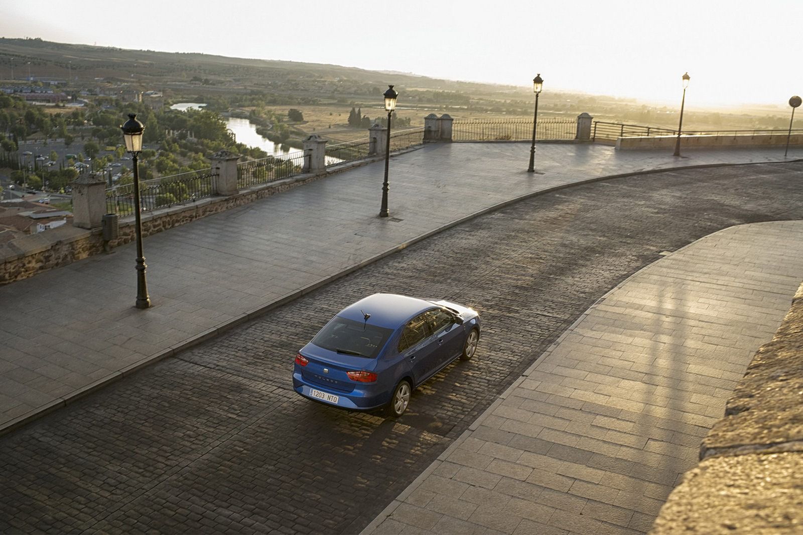 Seat Toledo (2012) - obszerna galeria zdjęć 26