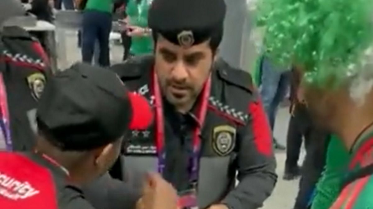 Kibic Meksyku został nakryty