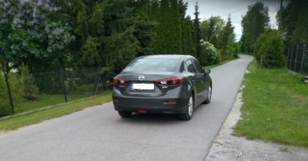 Kierowca mazdy proponował dzieciom przejażdżkę. Czy ktoś był świadkiem takiej sytuacji?