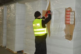 Papierosy zamiast ciastek. Kontrabanda warta ponad 7,5 mln zł
