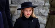 Księżniczka Charlotte z wyjątkową broszką na pogrzebie królowej Elżbiety II. Przypinka ma dla niej specjalne znaczenie