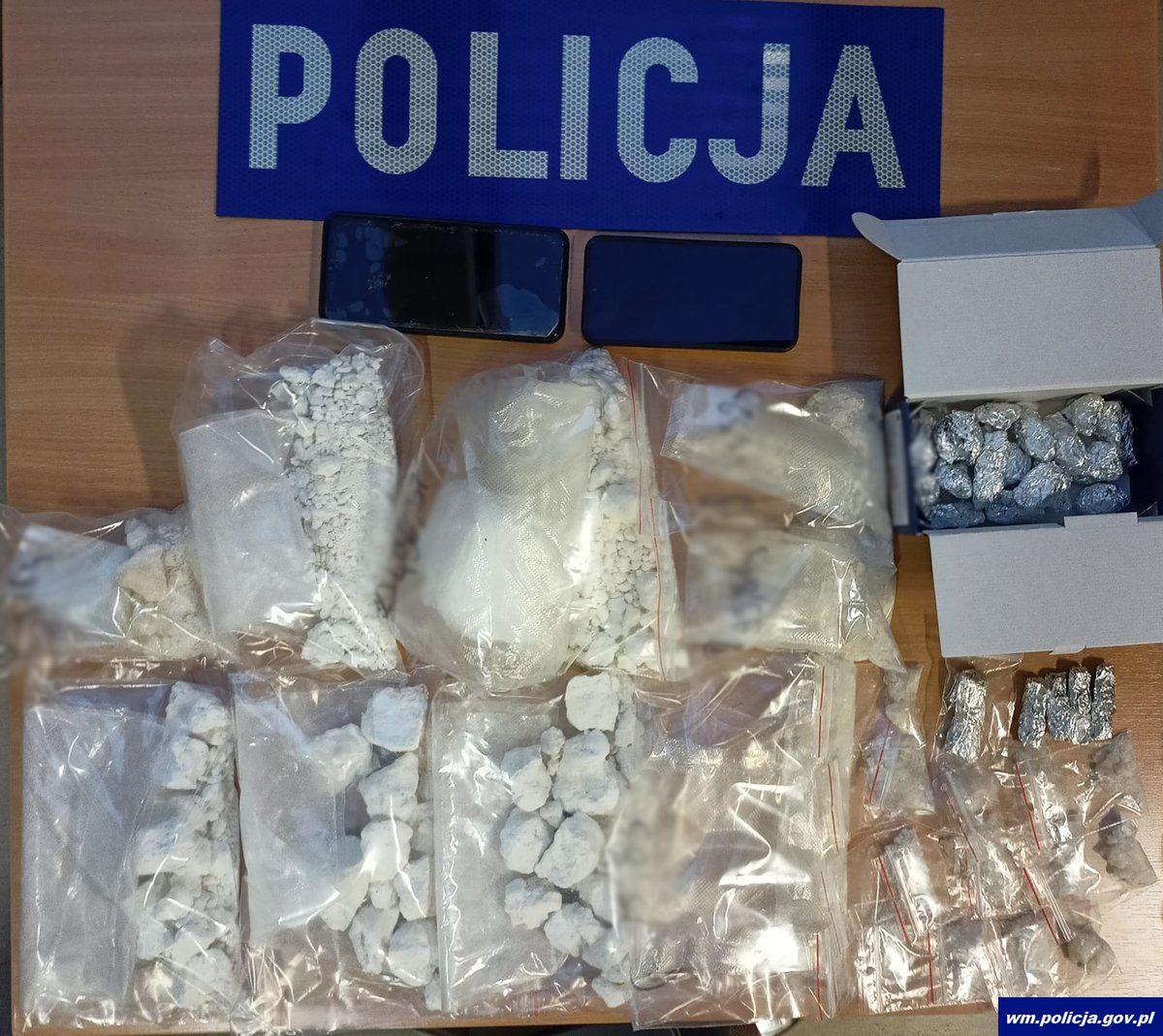 Olsztyn: Posiadał znaczne ilości narkotyków. Zarzuty i policyjny dozór