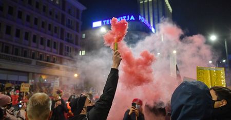 Strajk Kobiet. Wizerunki policjantów upublicznione, KGP reaguje
