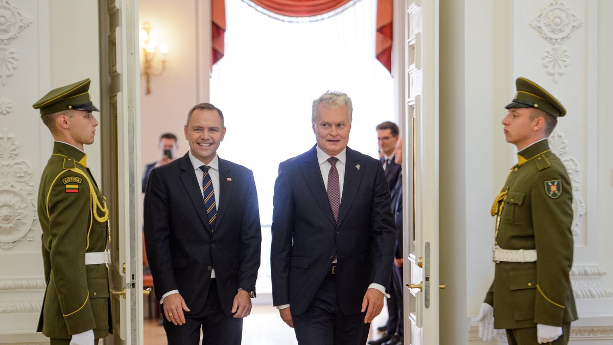 VILNIUS, LITHUANIA - 2025/09/08: Polish President Karol Nawrocki (2nd L) and Lithuanian President Gitanas Nauseda arrive for a joint meeting at the Presidential Palace in Vilnius. Polish President is on a working visit to Lithuania, where he held a bilateral meeting followed by a joint press conference with Lithuanian President Gitanas Nauseda. This is Nawrocki's third international trip since taking office, after the United States and the Vatican, and his first to the Baltic region. (Photo by Yauhen Yerchak/SOPA Images/LightRocket via Getty Images)