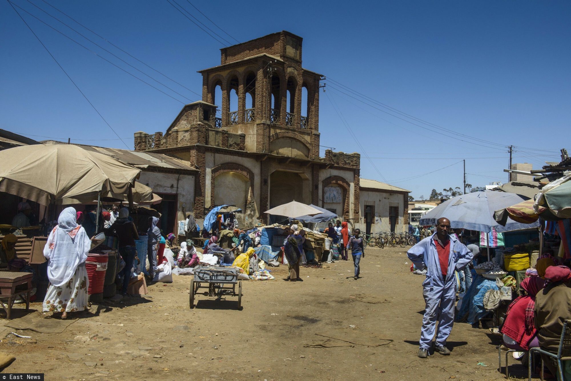 Robert Harding July 2014 Update PremiumGate of the Medebar market, Asmara, capital of Eritrea, Africa