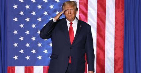 Nie minął nawet miesiąc. Trump wywraca stolik. Zuboży Amerykanów [ANALIZA]
