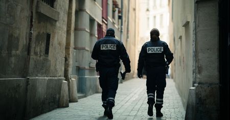 Koszmar we Francji. Dzieci przebywały ze zmarłą matką 2 dni. "Mama śpi"
