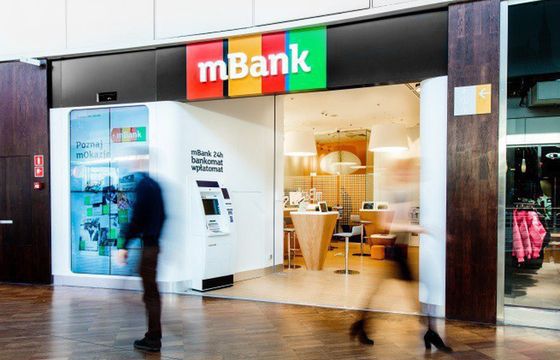 mBank pozwala otworzyć konto bez wychodzenia z domu. Wystarczy elektroniczny dowód osobisty