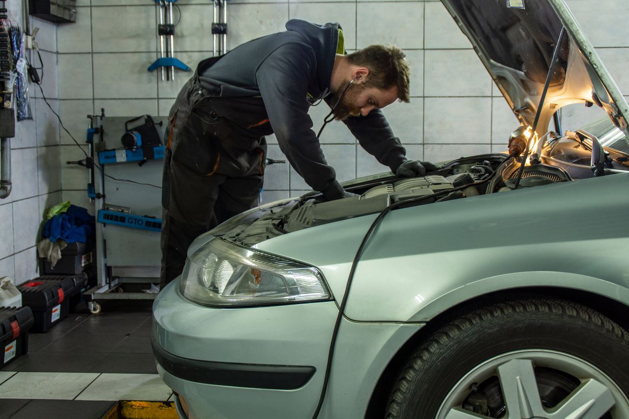 Mniej zleceń to niejedyny powód do zmartwień mechaników