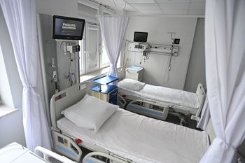 Nowa era w leczeniu serca w Warszawie. W Szpitalu na Banacha otwarto zmodernizowany Oddział Kardiologii Inwazyjnej