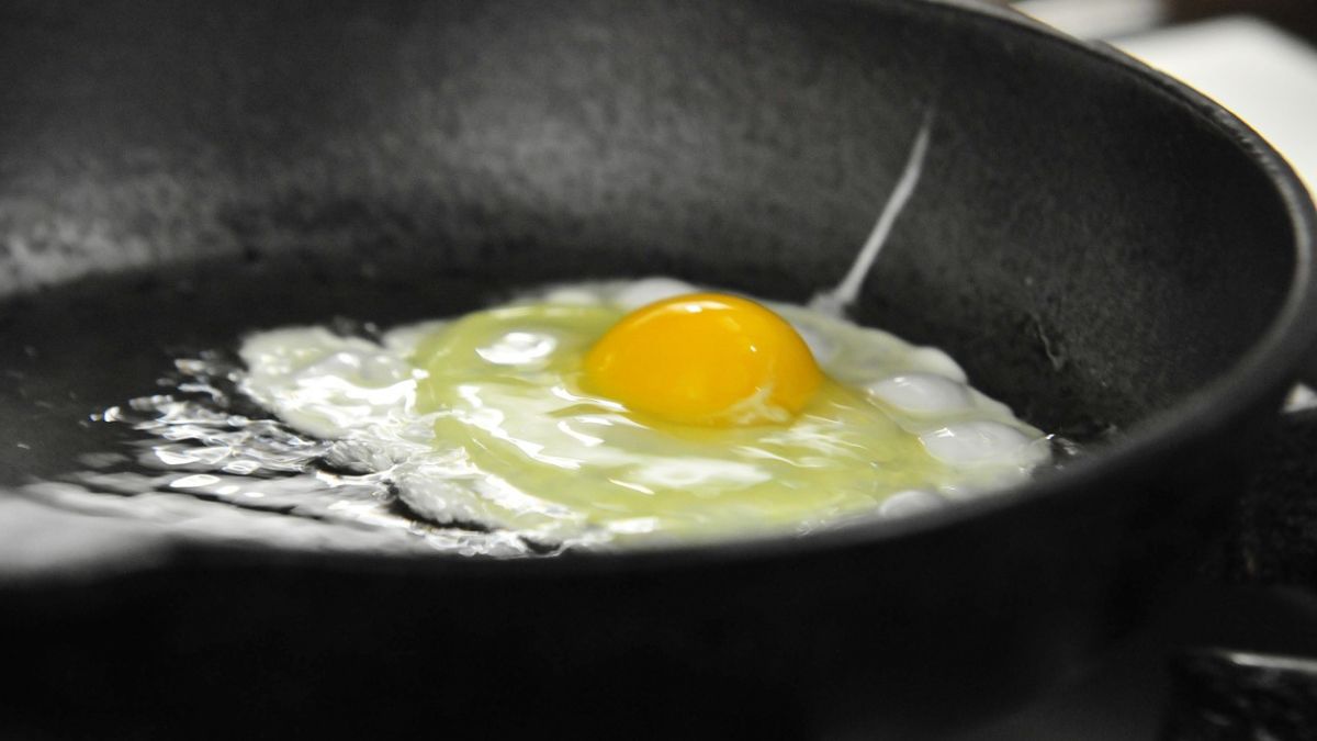 Przygotuj idealne jajka sadzone 