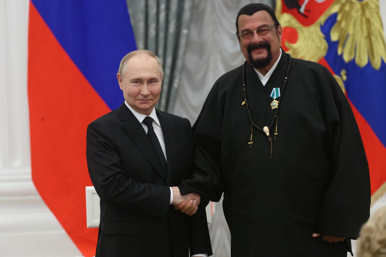 Vladimir Putin awarded Steven Seagal the "Order of Friendship."