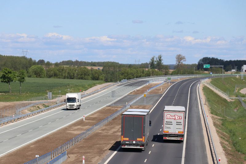 Niedawno ukończona obwodnica Szczuczyna jako część drogi S61 (fot. GDDKiA)