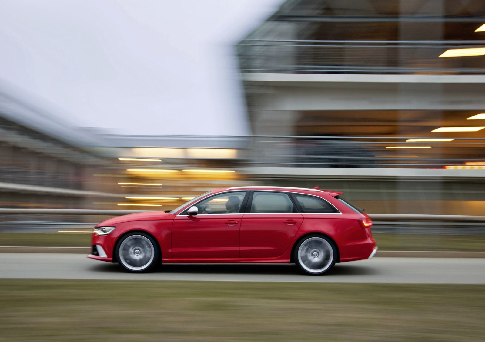 Nowe Audi RS6 Avant - zadziorne kombi [galeria] 26