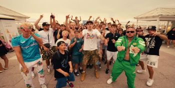 Nowy hit lata? "Kiedy robi się gorąco, to jadę na Sopot"