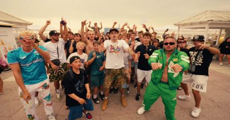 Nowy hit lata? "Kiedy robi się gorąco, to jadę na Sopot"