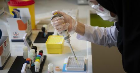 Duży sukces polskich naukowców. Testy na koronawirusa będą zdecydowanie tańsze