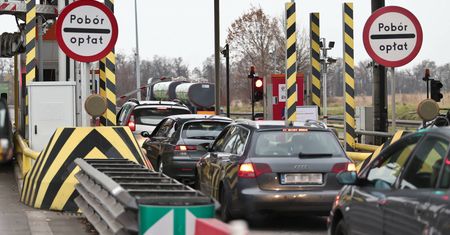 64 zł za przejazd w obie strony. Spór o podwyżki na A4